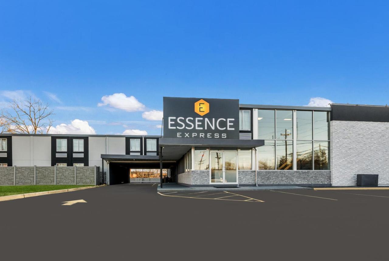 Essence Express Wayne Hotel Exterior photo